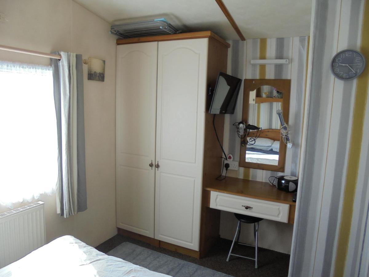 6 Berth Central Heated On The Chase Ingoldmells Exterior photo
