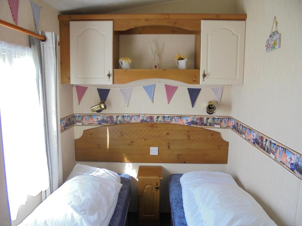 6 Berth Central Heated On The Chase Ingoldmells Exterior photo